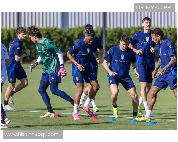 足球明星的绝招揭秘如何在比赛中轻松突破对手防线